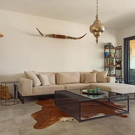 Вилла 3 Bedroom With Great View Walking Distance To Marina Яликовак