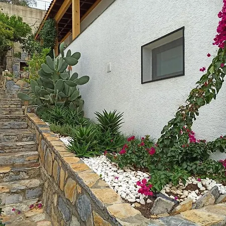 3 Bedroom With Great View Walking Distance To Marina Яликовак