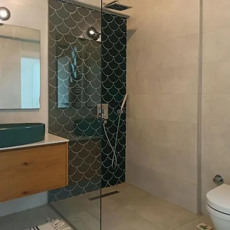 3 Bedroom With Great View Walking Distance To Marina Вилла